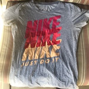 Nike Tee used good condition